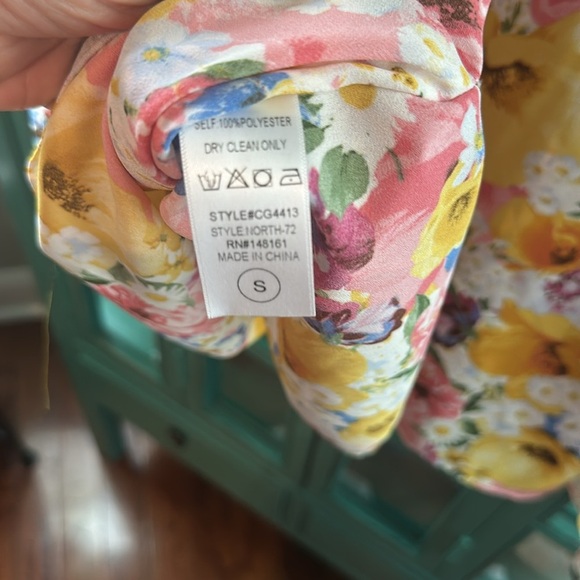 Buddy Love Floral Tunic Top - Picture 5 of 6